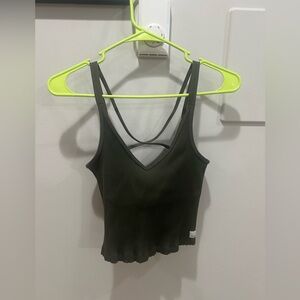 Vuori Rib Crop Tank Women's Medium Black Activewear Built-in Bra Strappy